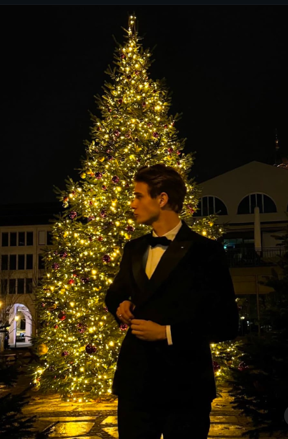 Moment of Zen: Christmas Lights | The Closet Professor